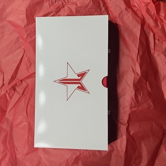 Jeffree star New blood sugar eyeshadow palette - Picture 5 of 7